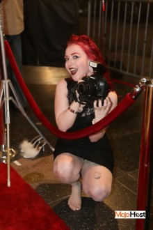ynotcams2018_redcarpet348  